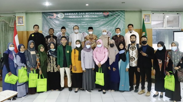 [Placeholder: Foto kegiatan seminar dan workshop mahasiswa PJKR]